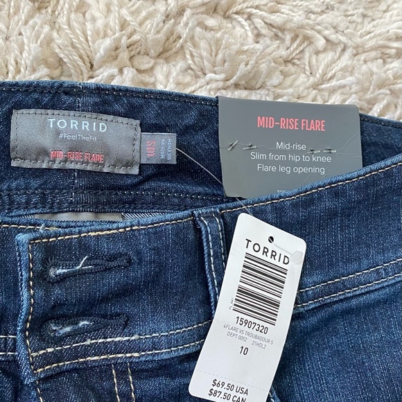 Torrid flare jeans 10s - Picture 3 of 6